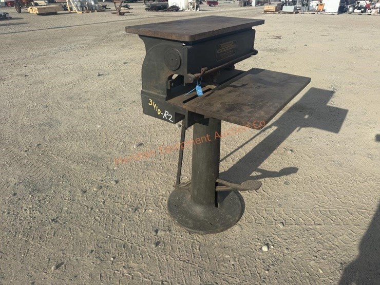 vintage-paper-punch-w/-stand-image-1