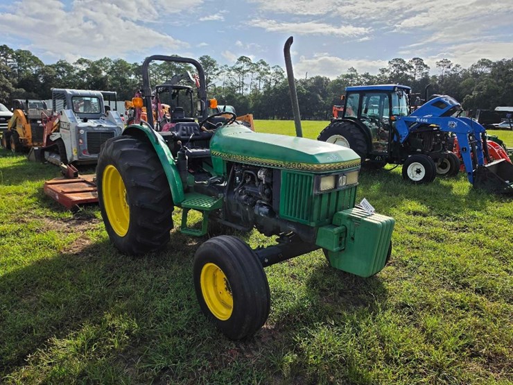 john-deere-5400-image-1