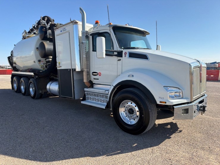 2024-kenworth-t880-image-3