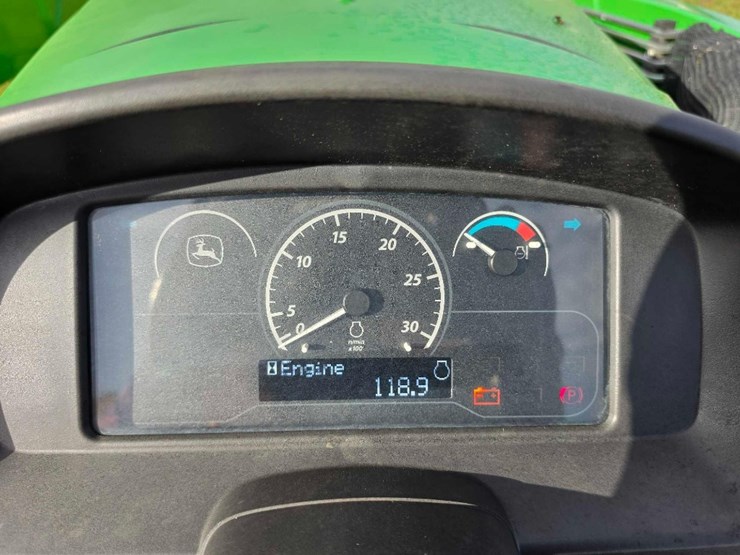 john-deere-3032e-image-11