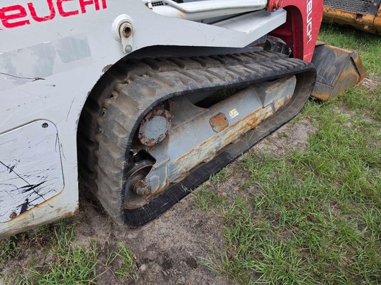 2022-takeuchi-tl8r2-image-6