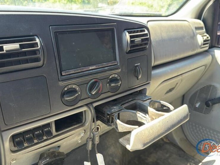 2006-ford-f450-xl-image-13