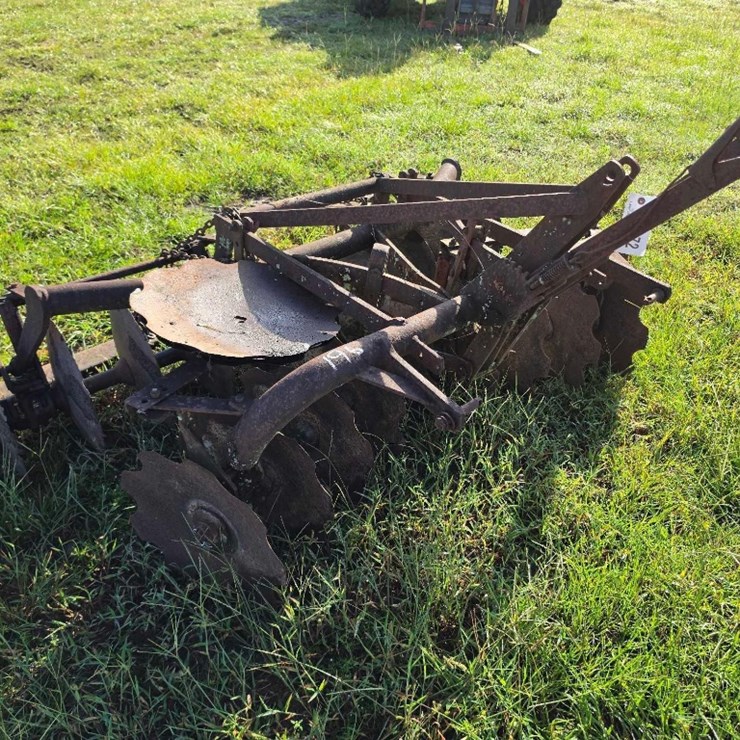 196 - 2 ROW 6.5' DISC HARROW