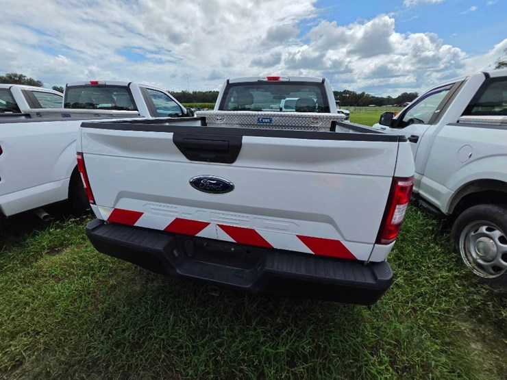 2018-ford-f150-xl-image-6