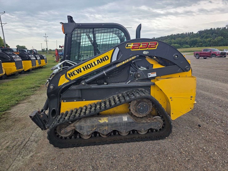 new-holland-c232-image-8