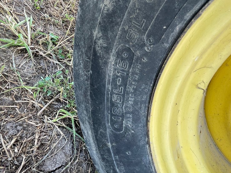 john-deere-1075-image-20
