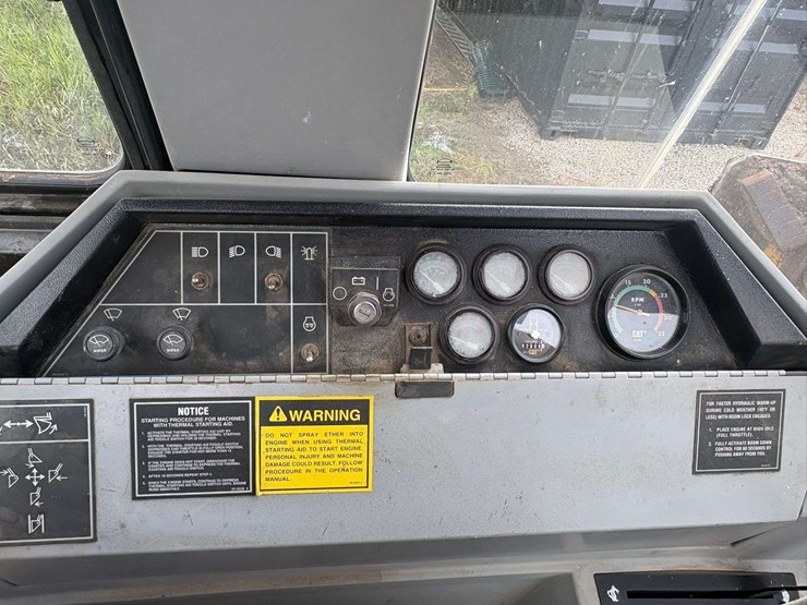 1995-caterpillar-426b-image-61