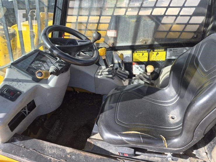 2000-jcb-520-image-13
