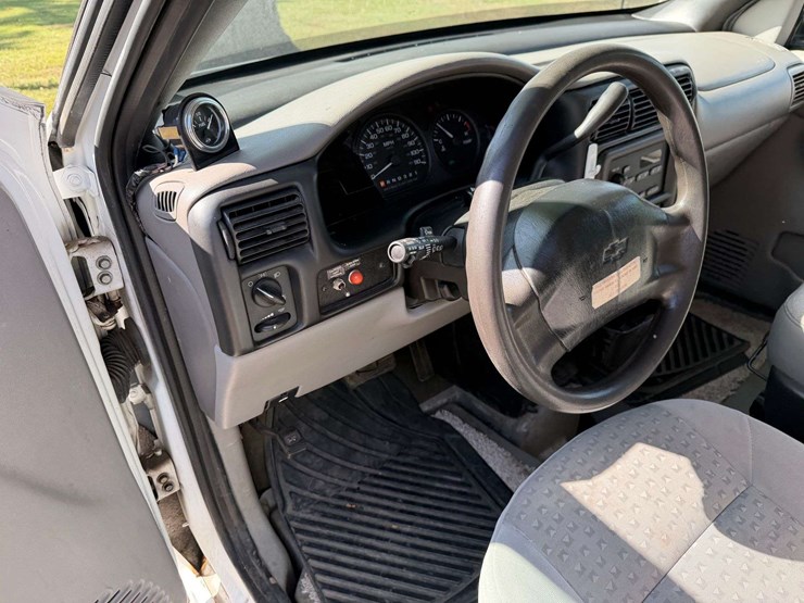 2005-chevrolet-venture-image-36