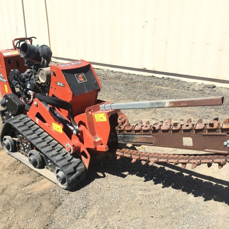 2021 DITCH WITCH C24X