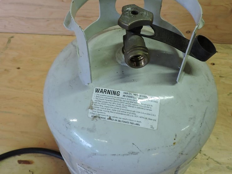 15-lb-propane-tank-w/weed-burner,-tank-is-empty-image-2