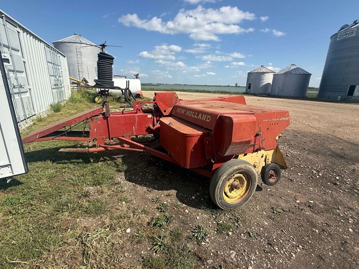 new-holland-268-image-6