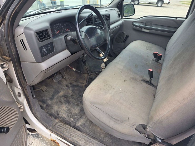 1999-ford-f250-xl-image-32