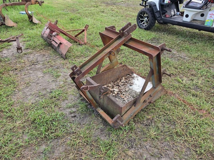 175---vintage-tractor-slip-scoop-image-4