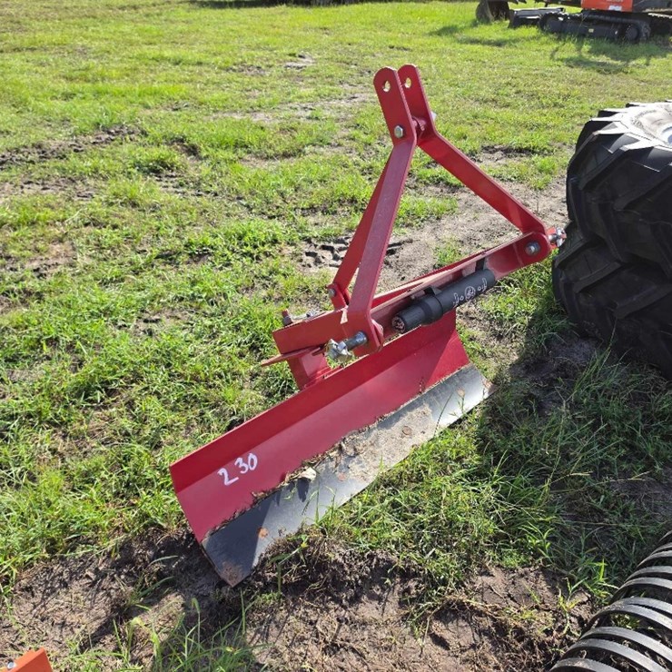 230 - 4' SCRAPER / LANDSCAPE BLADE