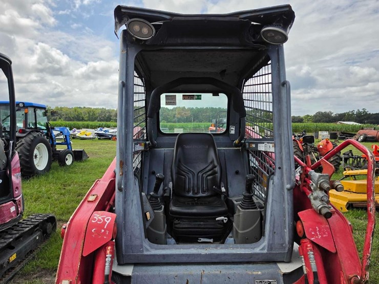 2022-takeuchi-tl8r2-image-8
