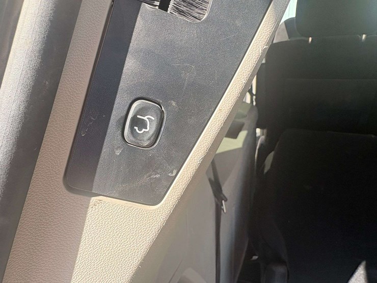 2016-dodge-grand-caravan-sxt-image-22