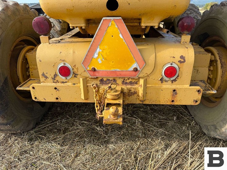 caterpillar-12-image-30
