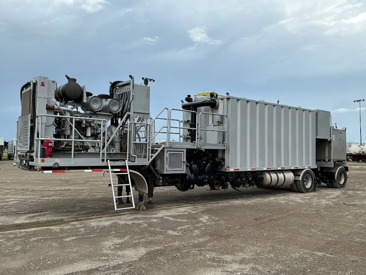 2012-cummins-qsx15-image-1