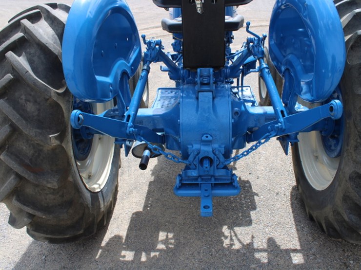 ford-3000-image-11
