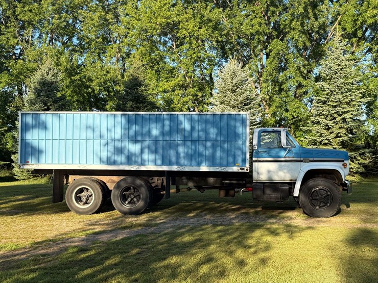1977-chevrolet-c65-image-4