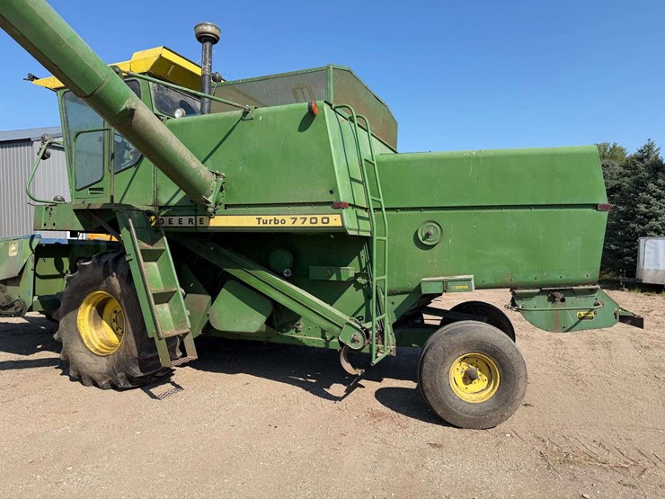 john-deere-7700-image-3