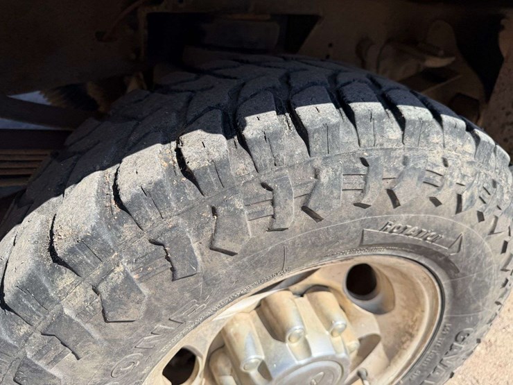 2001-ford-f250-image-25