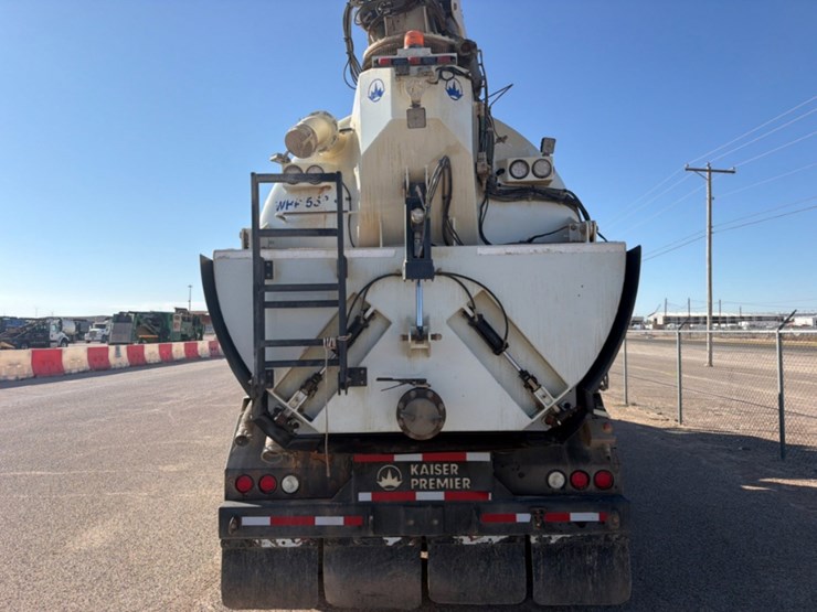 2024-kenworth-t880-image-12