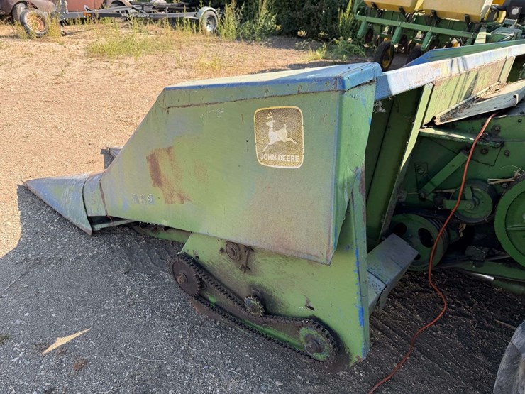 john-deere-444-image-4