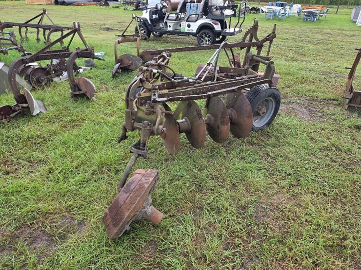 176---1940s-offset-disc-tiller-image-4