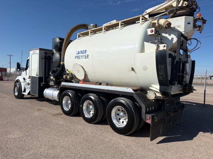 2024-kenworth-t880-image-16