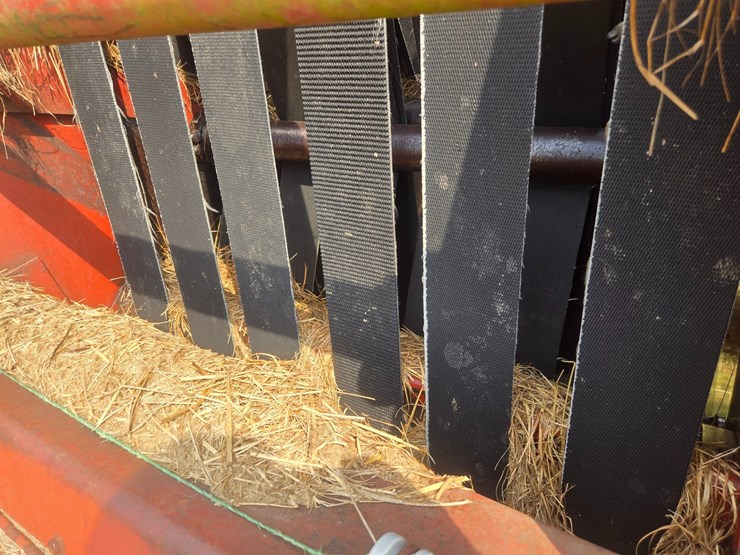 hesston-5540-image-17