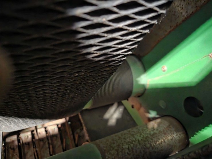 2023-john-deere-560r-image-5