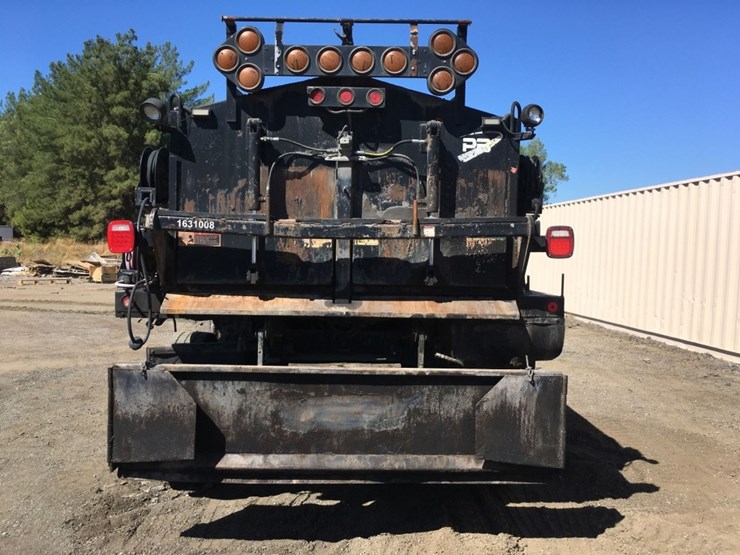 2016-freightliner-m2-asphalt-patch/slury-seal-image-15