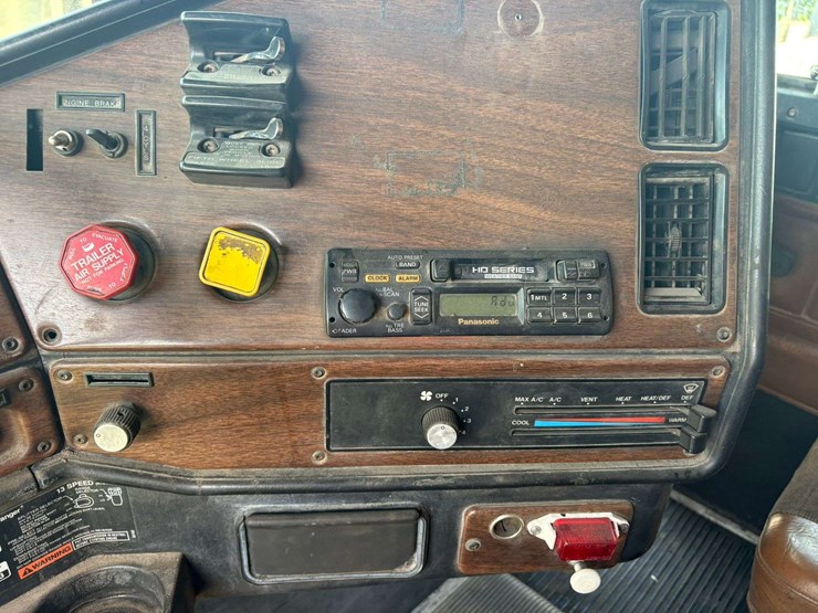 1990-cummins-855-image-37