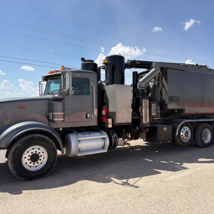 2018 PETERBILT 367