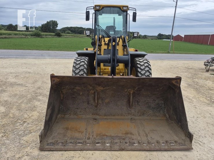 2016-deere-344k-image-5
