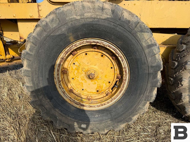 caterpillar-12-image-20