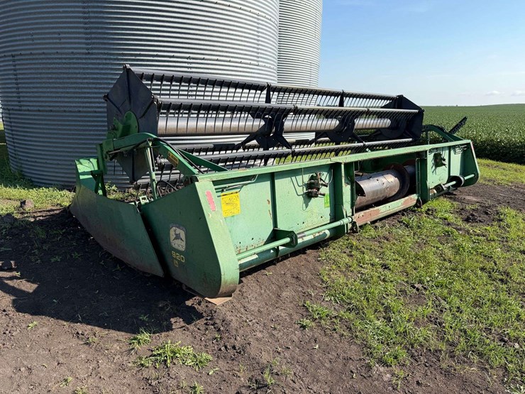 john-deere-920-image-31