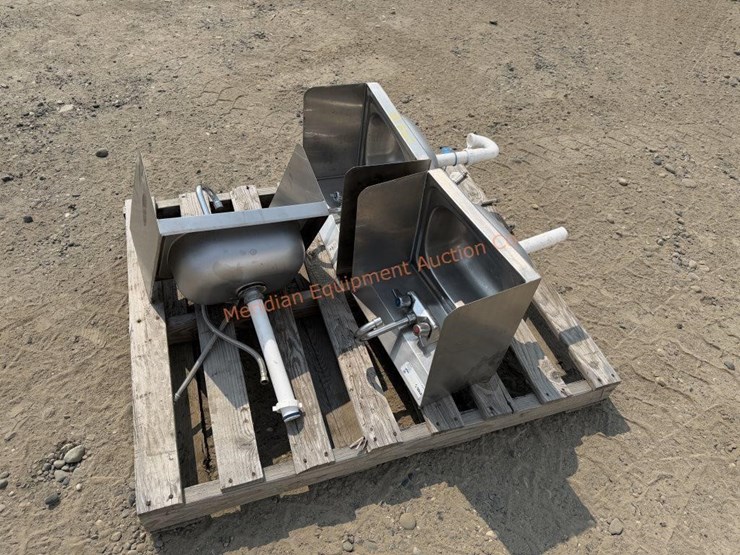 3--steel-commercial-hand-wash-sinks-image-3