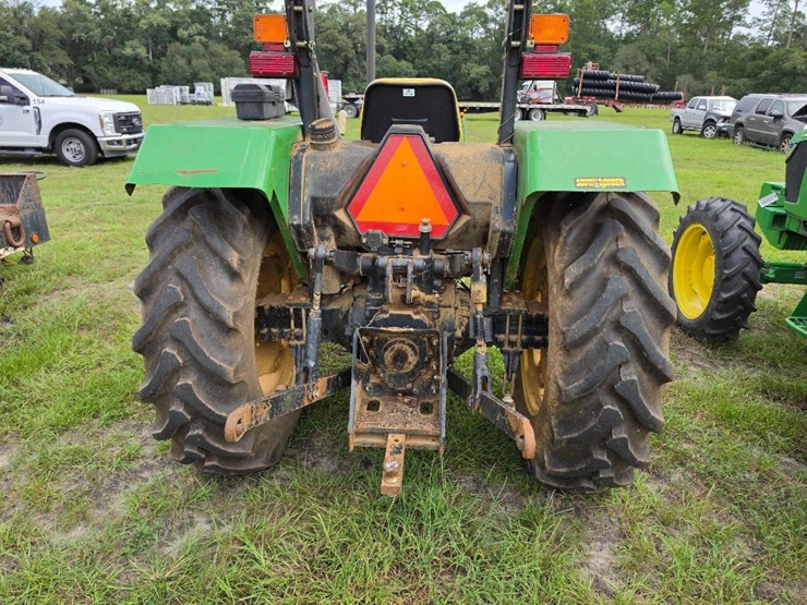 john-deere-5203-image-5