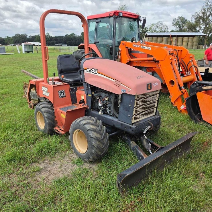DITCH WITCH RT45