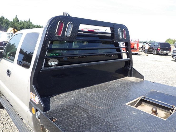 2004-chevrolet-2500hd-image-16