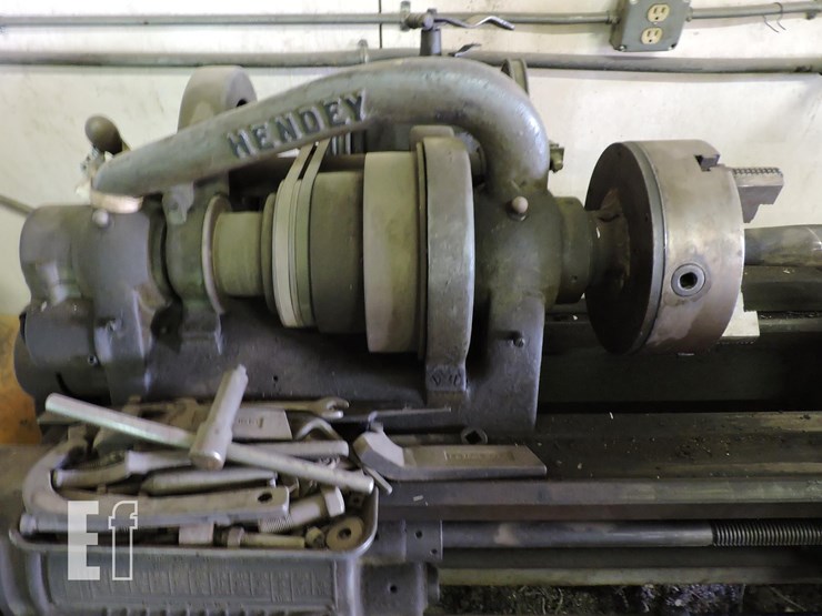 hendey,-14x5-metal-lathe,-3-phase,-working-image-3