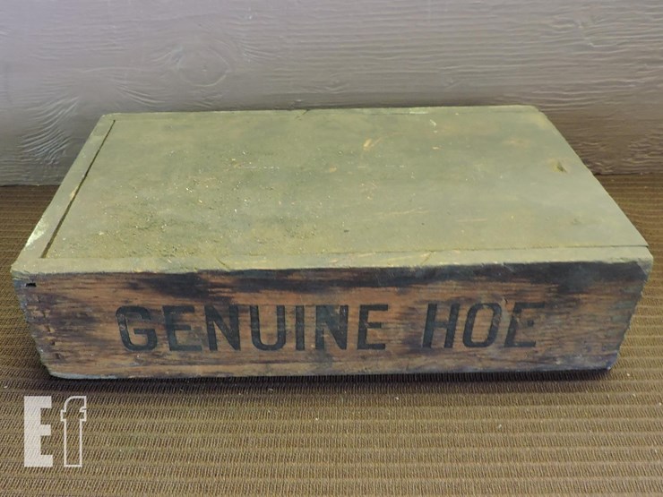vintage-wooden-box-w/brass-fittings-image-1