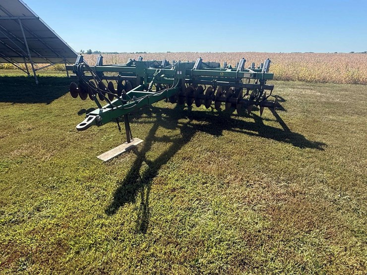 john-deere-714-image-3