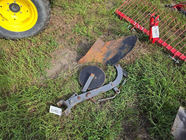 233---1-row-turn-plow-image-3