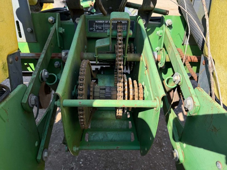 john-deere-7200-image-6