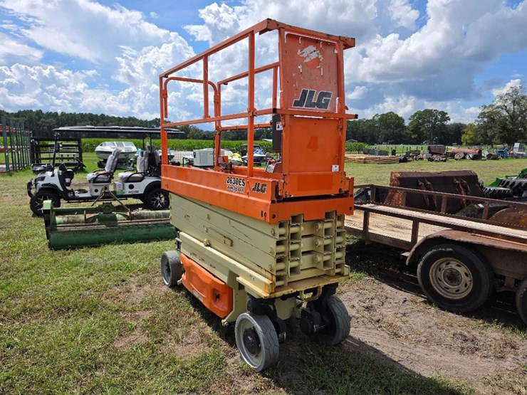 260---jlg-scissorlift-26'-image-3