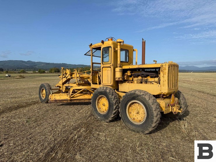 caterpillar-12-image-3